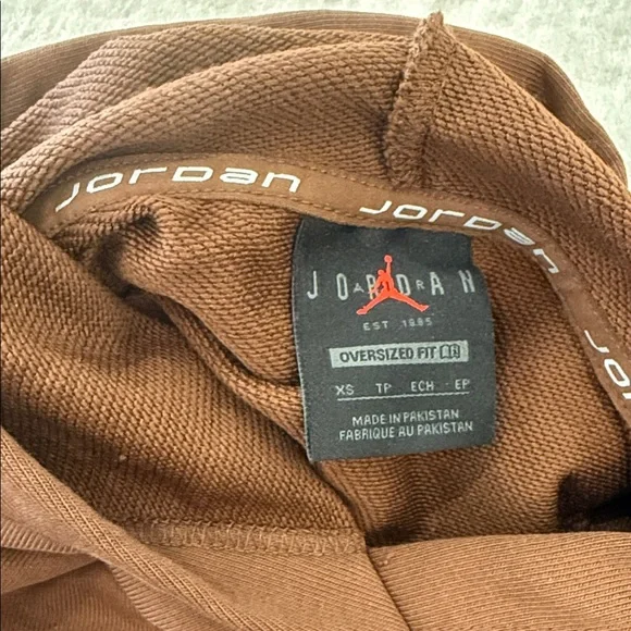 Jordan Cropped Sleeveless Hoodie in Chocolate Brown with Black Jumpman - Picture 2 of 2